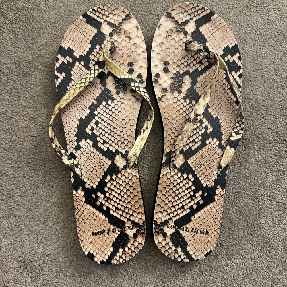 Tory Burch Tan and Black Sandals with Reptile Print